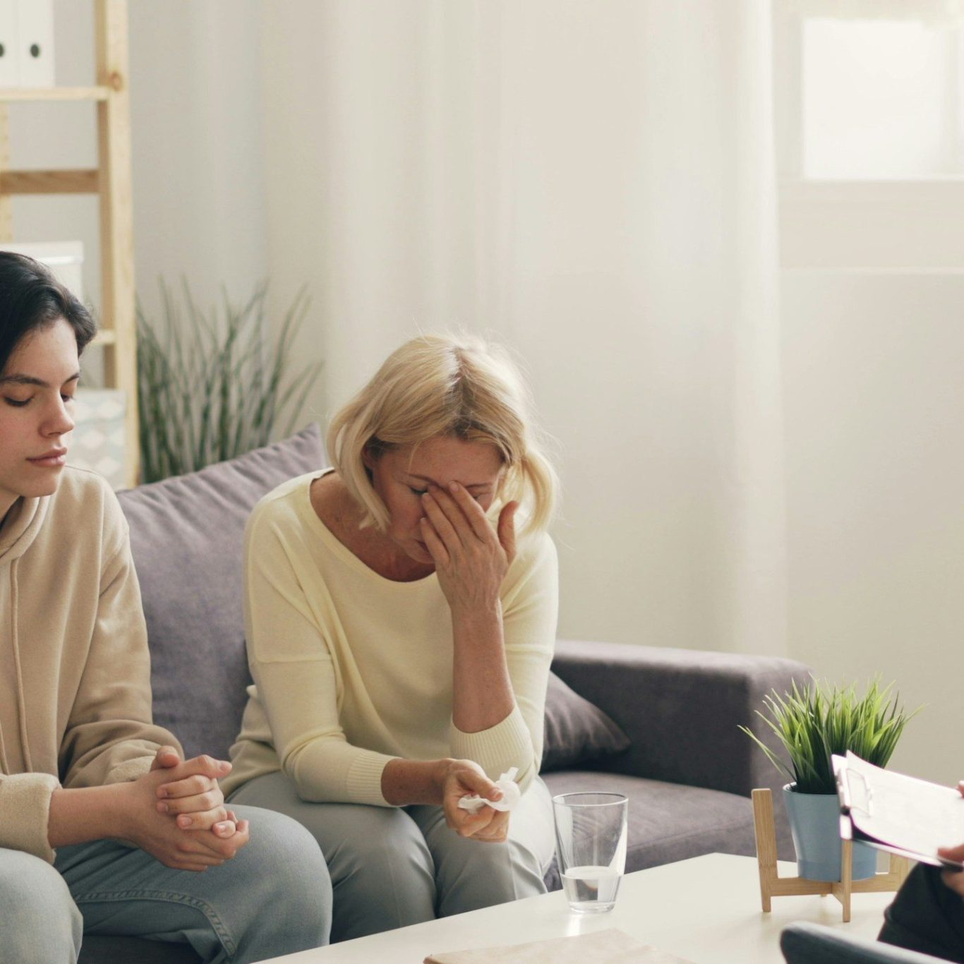 Psychosoziales Beratungsgespräch mit zwei Klientinnen